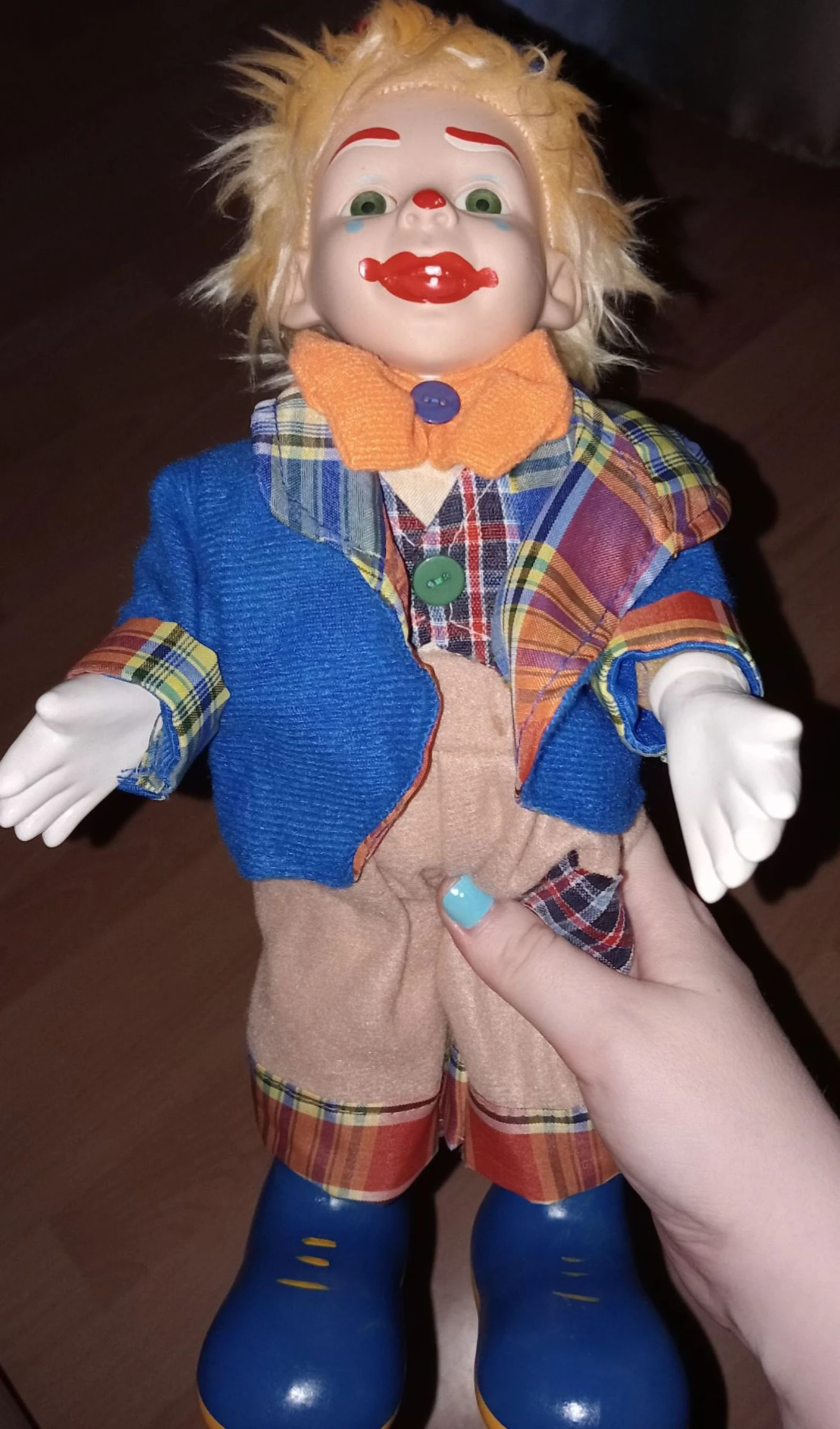 Poupée porcelaine 